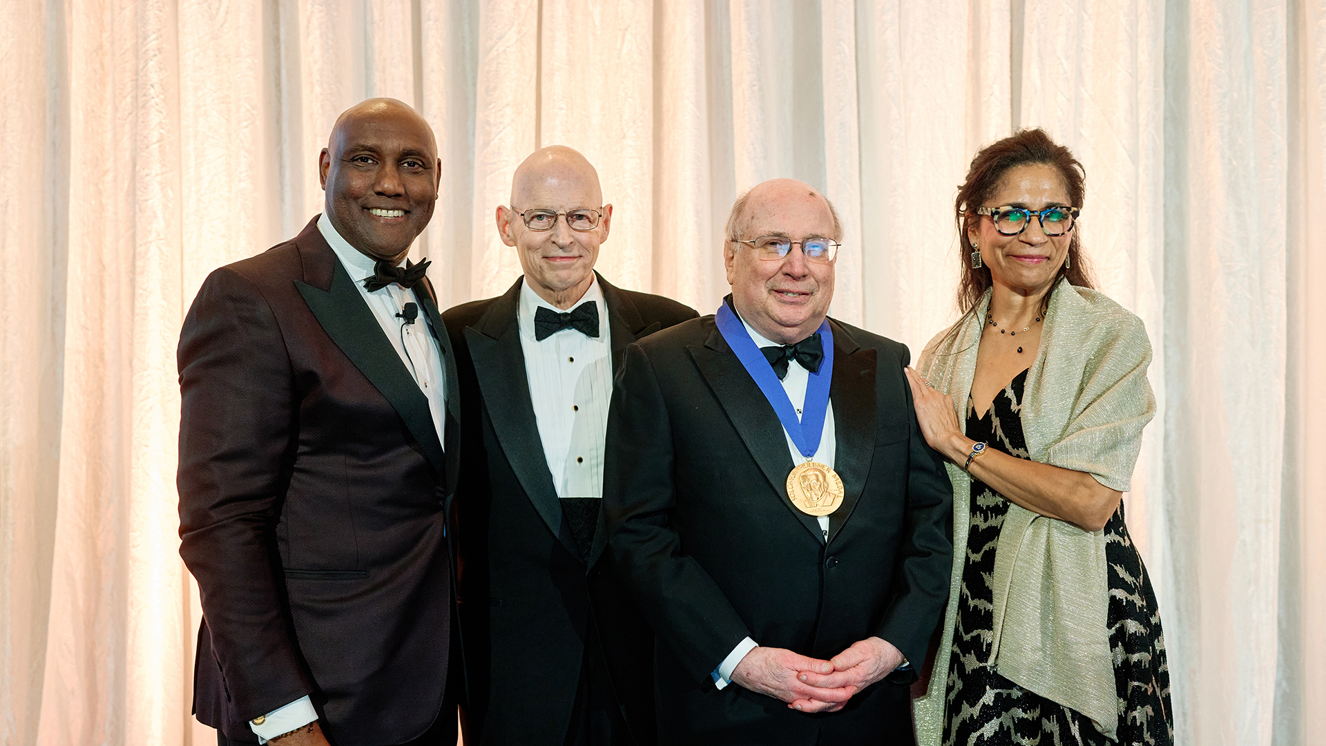 Sy Sternberg receiving the Gold Medal award