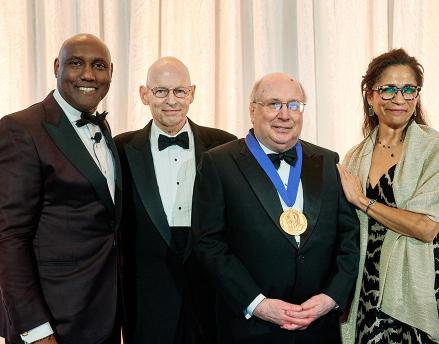 Sy Sternberg receiving the Gold Medal award